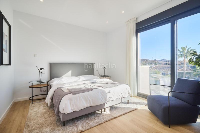 Foto b02f90bc-5851-486c-88bd-1bb866382ac6. Chalet con riscaldamento parcheggio piscina in Santa María Marbella