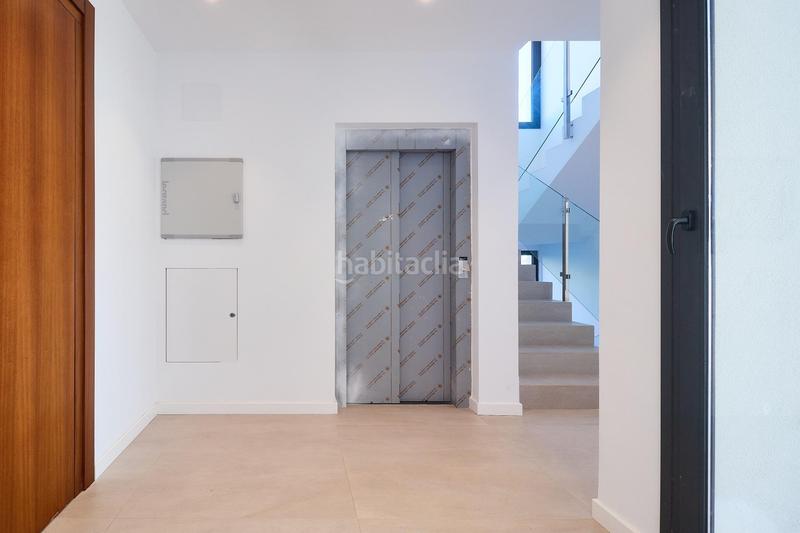 Foto bbd96d1b-ad8f-4054-8e19-8adafc5467c4. Chalet con riscaldamento parcheggio piscina in Santa María Marbella