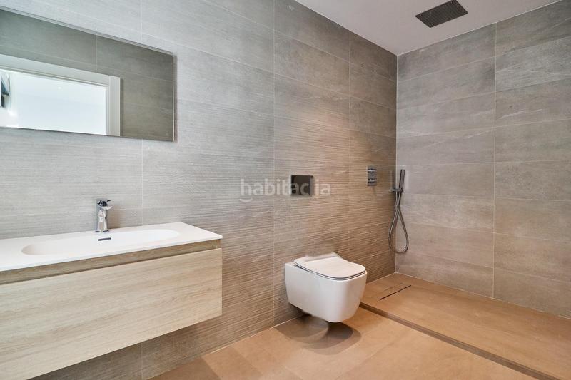 Foto cfb648ee-7858-4715-a7e1-d6319bd98e96. Chalet con riscaldamento parcheggio piscina in Santa María Marbella