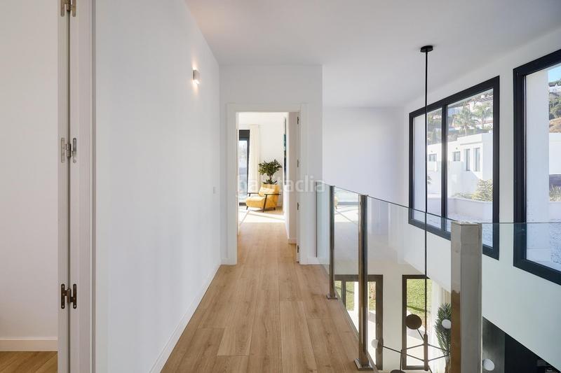 Foto e29c3b3a-0f36-42bd-abbd-fc2cf36d5a73. Chalet con riscaldamento parcheggio piscina in Santa María Marbella