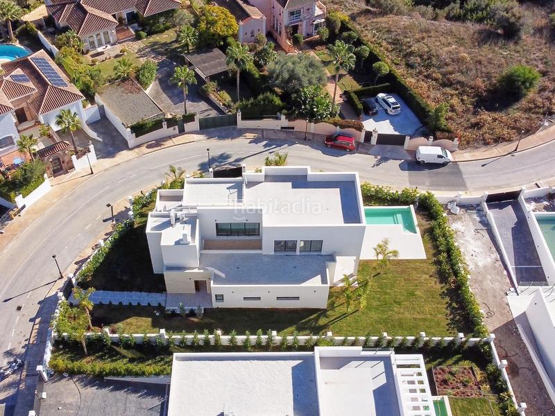 Foto f8afd81b-45d0-495e-b0bc-af02bfa9baa9. Chalet con riscaldamento parcheggio piscina in Santa María Marbella