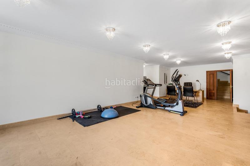 Foto 48119115-1b3e-4ab6-a7fc-c50d7500716b. Chalet with heating parking pool in La Quinta Benahavís