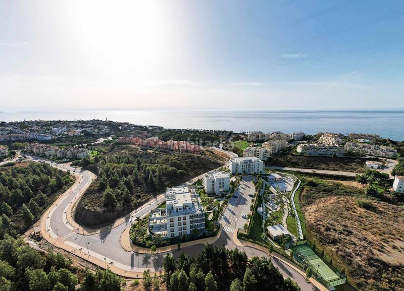 Foto f34d486f-7a7c-4983-8f26-198ecb62d6c1. Ático  de 3 dormitorios y 2 baños con vistas al mar. el chaparral, costa en Mijas
