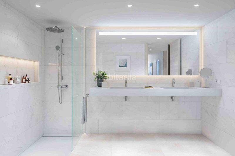 Foto c7ecc10a-7d9a-4d3b-9344-ab9b459d3a30. Apartamento  de lujo de 3 dormitorios, 2 baños con vistas al mar. . entrega inmediata en Fuengirola