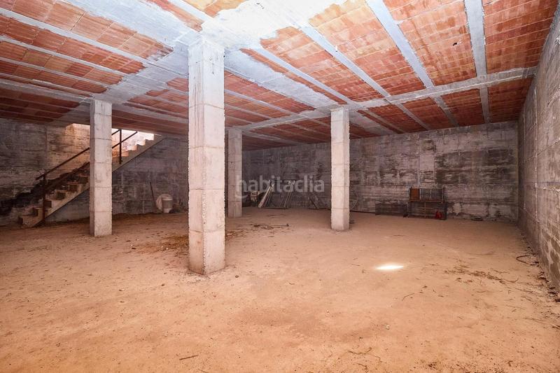 Foto 4d8e869b-4fcf-4066-a9f9-27fb9cd45ecb. Finca rústica terreno rústico de 3.750 metros, con casa de apero, olivares y edificación sin terminar. en Coín