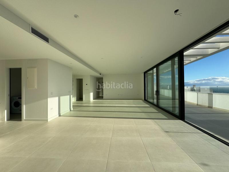 Foto 2c538903-a823-4a7e-be8b-6e38636ad0d3. Ático  de lujo de 3 dormitorios y 2 baños con vistas al mar. El Higuerón, en Fuengirola