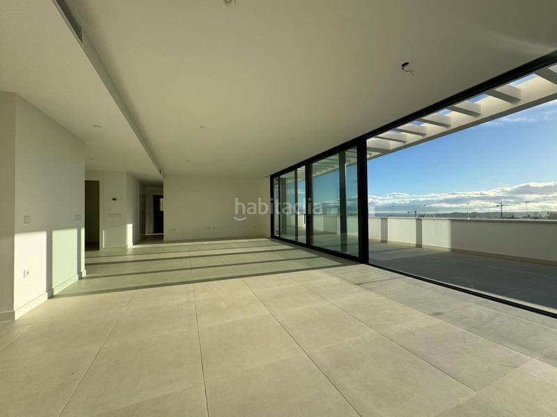 Foto 35ef0530-53e4-415b-943c-8884aa670f4e. Ático  de lujo de 3 dormitorios y 2 baños con vistas al mar. El Higuerón, en Fuengirola