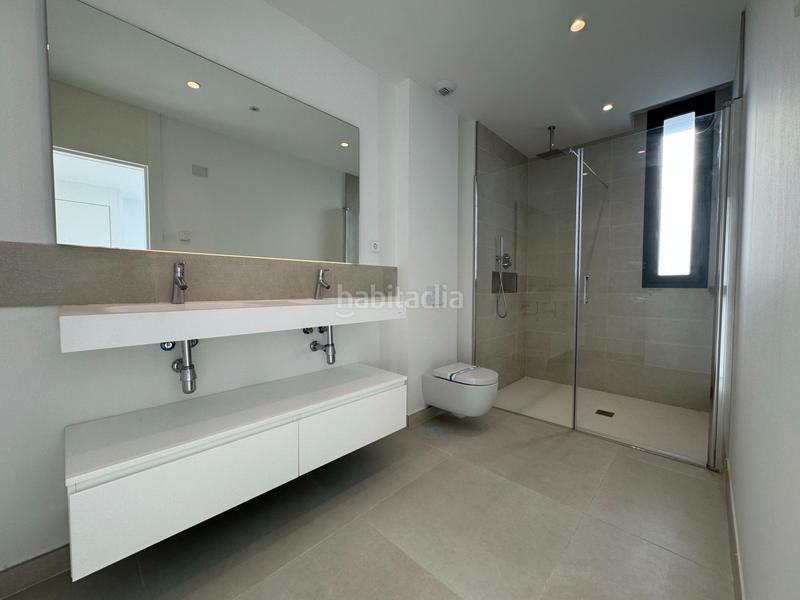 Foto e87239e2-b1d7-43de-a5b4-0e1d6e0fc646. Ático  de lujo de 3 dormitorios y 2 baños con vistas al mar. El Higuerón, en Fuengirola