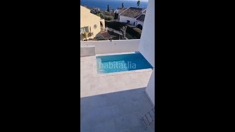 Foto 4ab8dc0d-3a17-4a64-ab2a-fd7e027b4b8f. Chalet villa de lujo de 4 dormitorios con espectaculares vistas al mar. torreguadiaro, san roque en Sotogrande