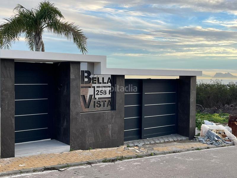 Foto 90adaf8e-e0ff-4b50-b5a5-088e2c0d08a3. Chalet villa de lujo de 4 dormitorios con espectaculares vistas al mar. torreguadiaro, san roque en Sotogrande
