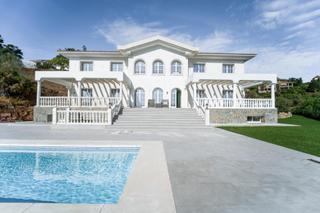 Xalet a Montemayor - Marbella Club. Villa de lujo de 6 dormitorios, 7 baños y vistas al mar. marbell