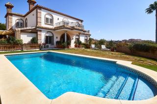 Xalet a Mijas pueblo. Villa estilo andaluz,  cra de mijas, 4 hab, 4 baños, vistas al m