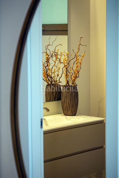 Foto ce628b5a-dd14-43d4-aaea-79117be2a15e. Apartament amb calefacció aparcament piscina a El Madroñal Benahavís