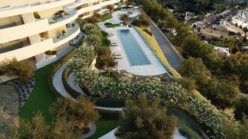 Foto c832370a-3351-48e5-8d8f-0583b71ef01b. Apartament amb aparcament piscina a El Madroñal Benahavís