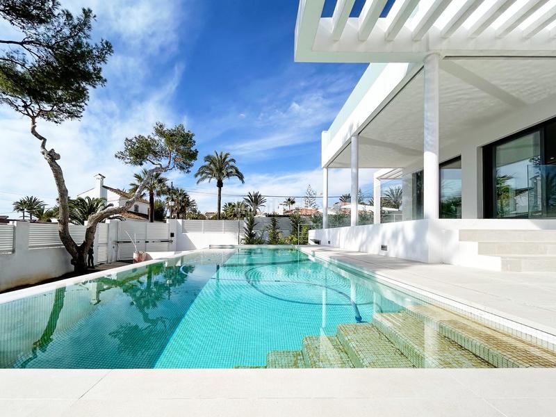 Foto 9f0ae013-a891-4d08-86ca-20e985c655dc. Xalet amb calefacció aparcament piscina a Marbesa Marbella