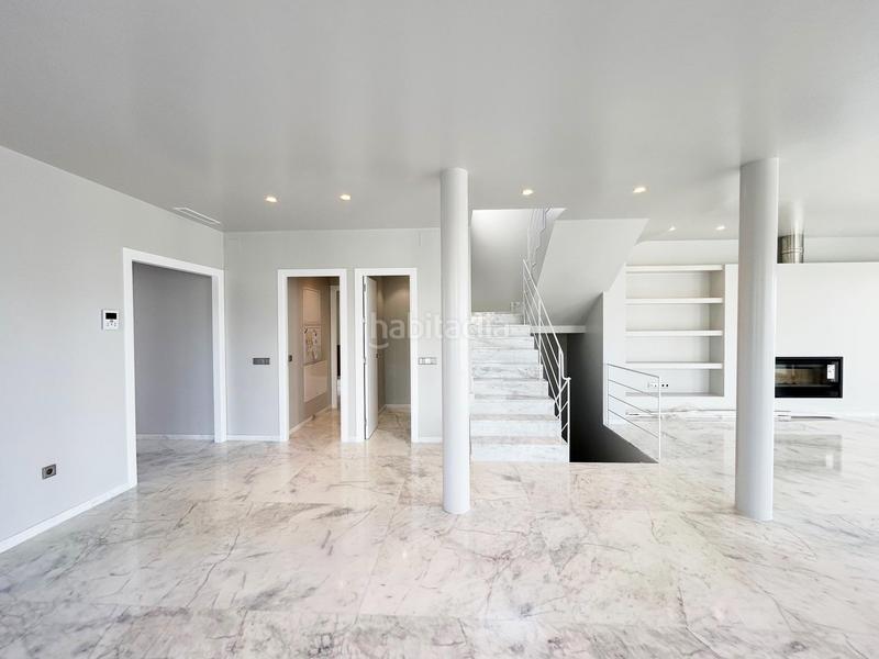 Foto a8135e84-4de9-4e5d-b328-d129cf1b08f4. Xalet amb calefacció aparcament piscina a Marbesa Marbella