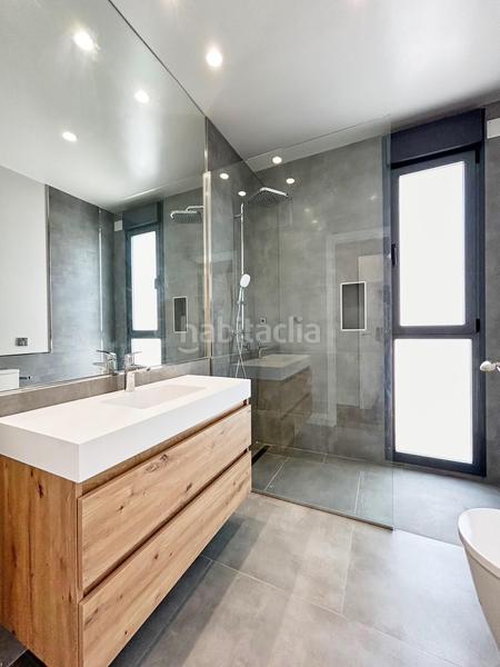 Foto fb04c4a3-8279-4ca8-aba0-c037097e4bc7. Xalet amb calefacció aparcament piscina a Marbesa Marbella