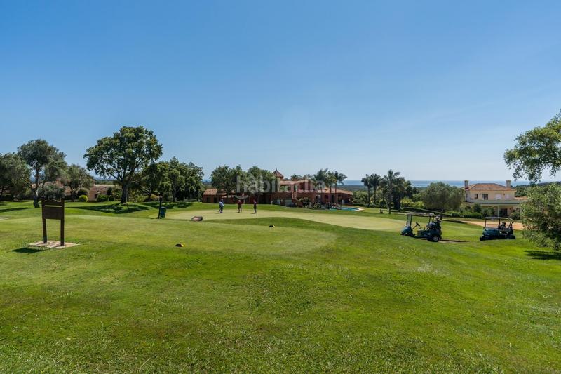 Foto cfb44228-d40b-43cc-8337-955abc84548d. Àtic amb calefacció aparcament piscina a Sotogrande alto Sotogrande