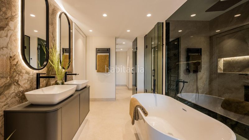 Foto f2792fb0-77dd-4ac9-a086-5ca6406ab9f2. Planta baixa amb calefacció aparcament piscina a Estepona