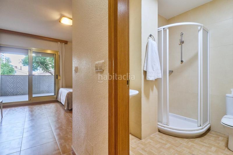 Foto 52b4a2ab-438b-4e4c-9467-a4a959f06862. Piso  sohail, 150mts playa, 2 habitaciones, 2 baños, 3 terrazas en Fuengirola