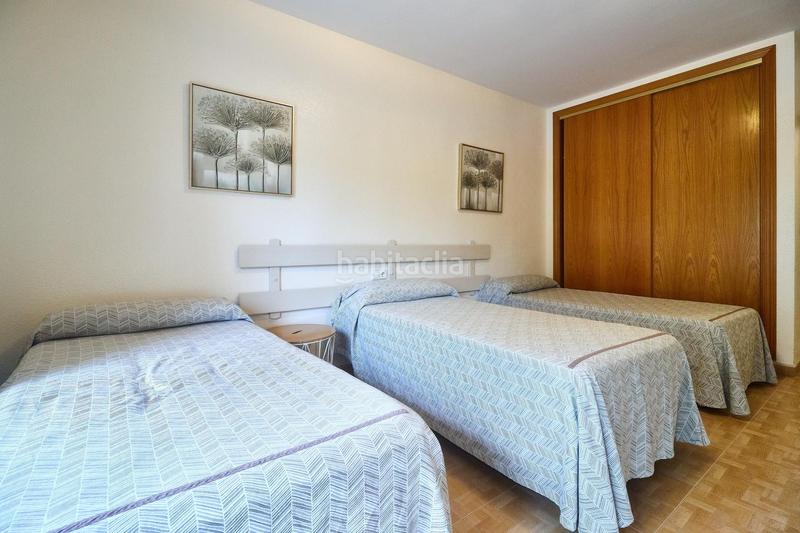 Foto 6cd2d7e1-aff4-48e0-9d6e-c8f7a3608a4c. Piso  sohail, 150mts playa, 2 habitaciones, 2 baños, 3 terrazas en Fuengirola