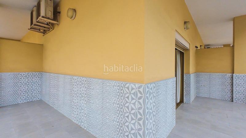 Foto a8a79238-c1f1-4a22-b513-f681e2dd46b4. Piso  sohail, 150mts playa, 2 habitaciones, 2 baños, 3 terrazas en Fuengirola