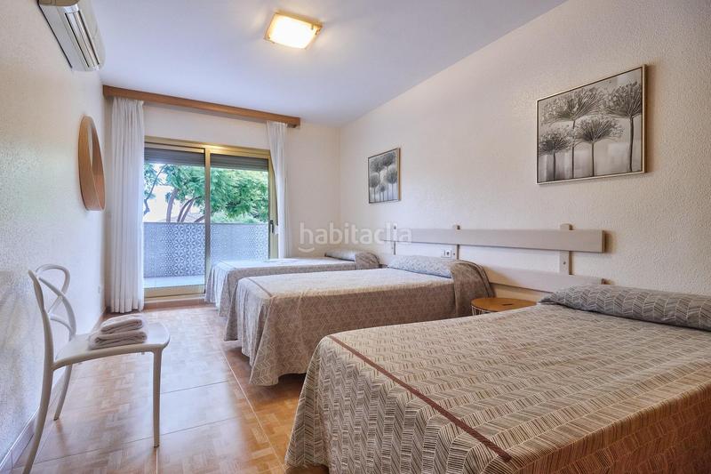 Foto ae4e3afe-e7e9-483f-98ee-15eb77f14687. Piso  sohail, 150mts playa, 2 habitaciones, 2 baños, 3 terrazas en Fuengirola