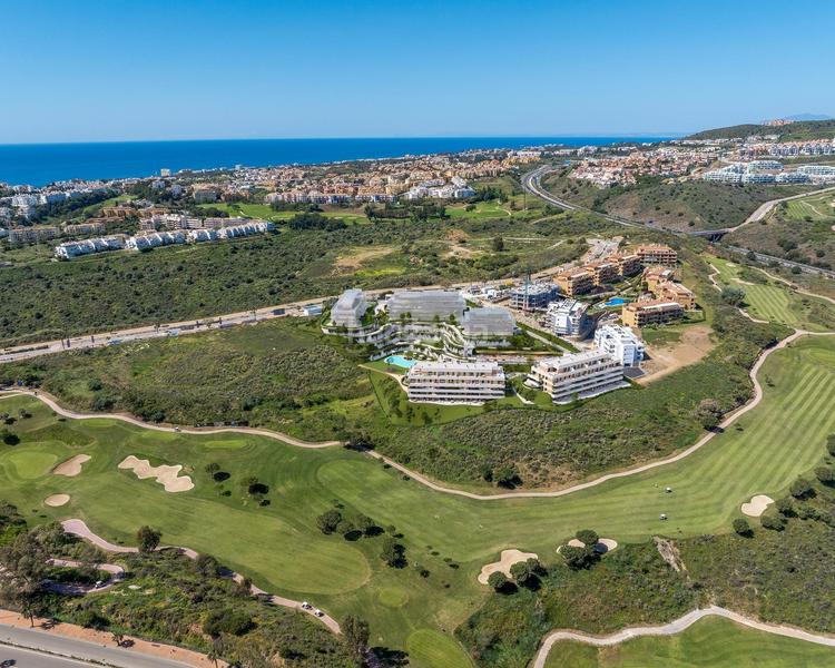 Foto 03d9566d-493b-4b30-9774-a17ed2e595a6. Ático  de 3 dormitorios y 2 baños con vistas al golf. costa en Mijas