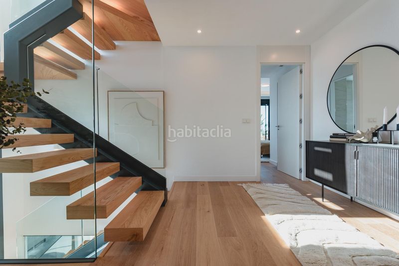 Foto d4a9c76d-840a-49e3-9bff-0164fd4d1860. Casa adossada amb aparcament piscina a Río Real Marbella