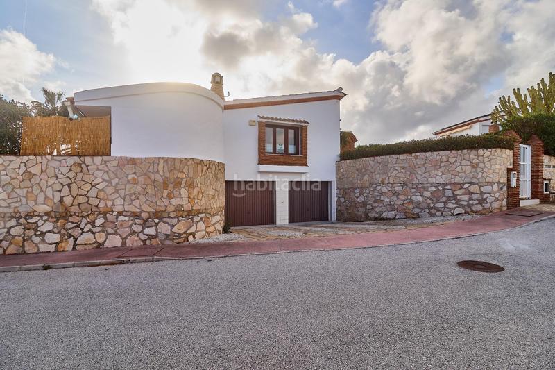 Foto 213d95d6-eb54-49f4-bb09-18b80d1229dd. Chalet oasis andaluz espectacular villa de una planta con jardín tropical y vistas de ensueño en Mijas