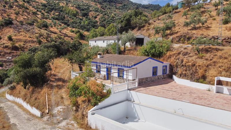 Foto d2303f09-36f7-45c6-a4a4-13d9c5ae7ee5. Fondo rustico in Guaro