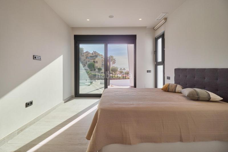 Foto 046fef29-2289-4cb6-850c-a251f66cb343. Xalet amb calefacció aparcament piscina a El Faro de Calaburra - Chaparral Mijas