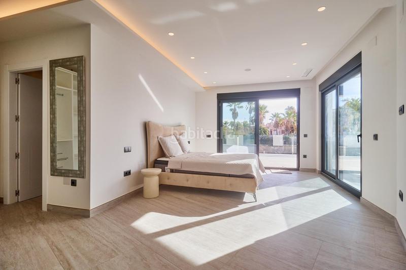 Foto 3d4b3084-383b-427c-9fe2-dbee2c7bb53e. Xalet amb calefacció aparcament piscina a El Faro de Calaburra - Chaparral Mijas