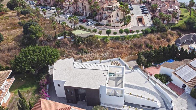 Foto 50382429-5404-4129-ade8-d7566880551b. Xalet amb calefacció aparcament piscina a El Faro de Calaburra - Chaparral Mijas