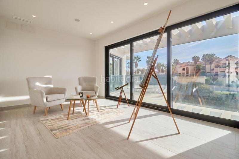 Foto 5a291396-6b6f-4594-9b70-3084c11a2533. Xalet amb calefacció aparcament piscina a El Faro de Calaburra - Chaparral Mijas