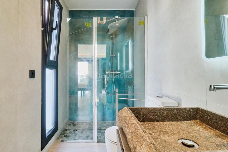 Foto d267c63d-60ad-423d-8ac5-3ea751474c6a. Xalet amb calefacció aparcament piscina a El Faro de Calaburra - Chaparral Mijas