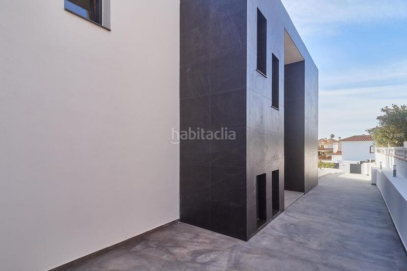 Foto e3ae87b0-8a3c-4850-98fa-4582e740cb29. Xalet amb calefacció aparcament piscina a El Faro de Calaburra - Chaparral Mijas