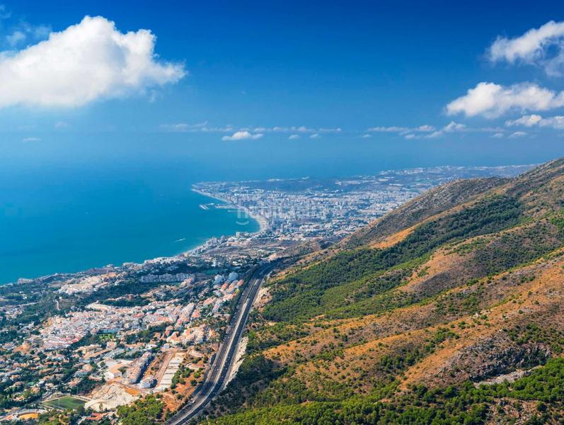 Foto 207fc8aa-c933-47dd-9143-c575b6ebddf3. Àtic amb calefacció aparcament piscina a Torreblanca del Sol Fuengirola