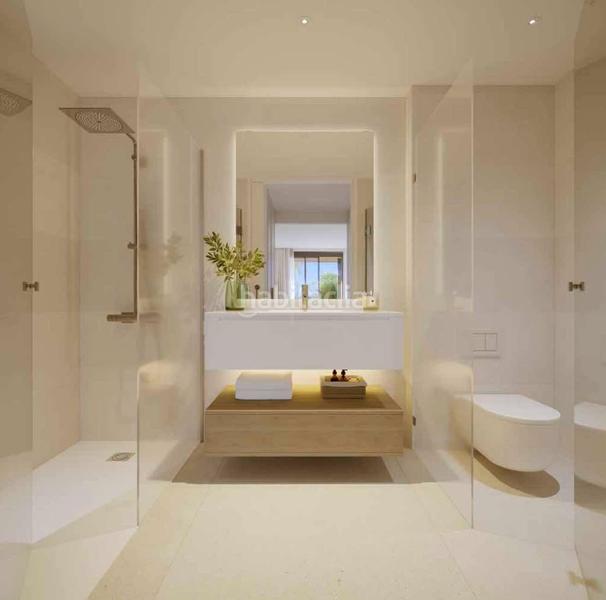 Foto 9d567cc1-7d2f-497d-92d9-113bc8e1cbab. Àtic amb calefacció aparcament piscina a Torreblanca del Sol Fuengirola