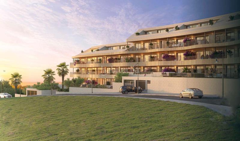 Foto b1705051-1edc-48bd-994c-0084a9406a7e. Àtic amb calefacció aparcament piscina a Torreblanca del Sol Fuengirola