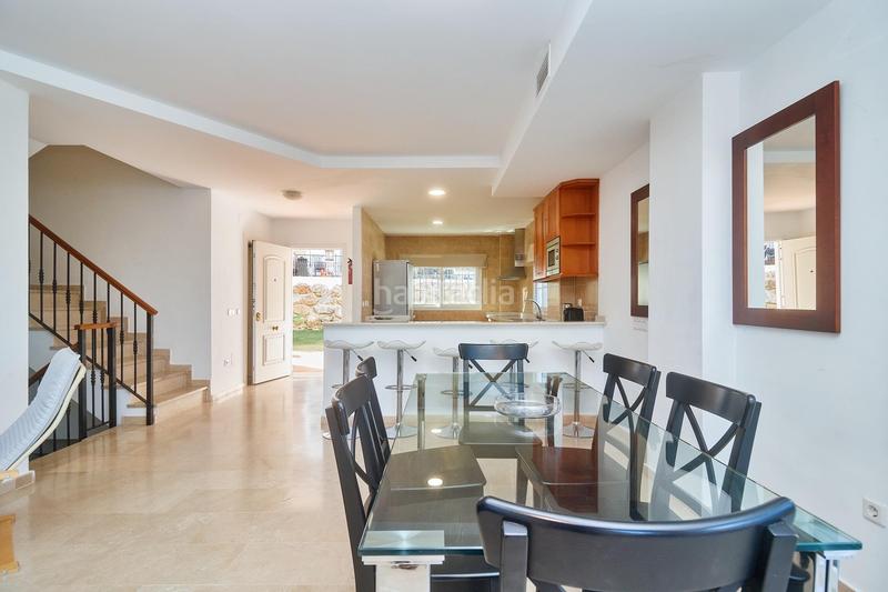 Foto 0556ee93-f29c-4fc6-a075-d20a6036c56a. Casa a schiera con riscaldamento parcheggio piscina in Alhaurín de la Torre