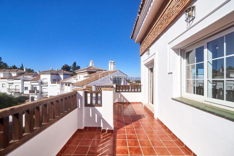 Foto 46a7f8f9-d26e-4a7e-b19e-11ca32b64e6b. Casa a schiera con riscaldamento parcheggio piscina in Alhaurín de la Torre