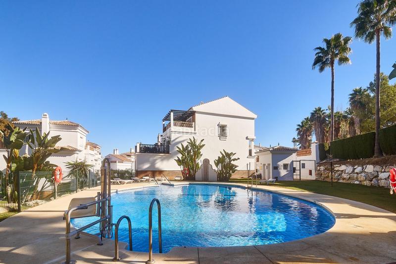 Foto 5fa3104a-3730-44b1-94e4-5bdb2b447bcf. Casa a schiera con riscaldamento parcheggio piscina in Alhaurín de la Torre