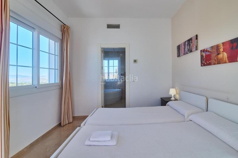 Foto 8fc51336-d59e-447e-80a3-7134caf79381. Casa a schiera con riscaldamento parcheggio piscina in Alhaurín de la Torre