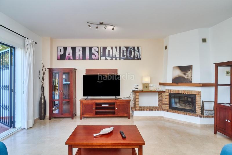 Foto fa898c04-d868-4a26-b6be-cb63bb5e6a2e. Casa a schiera con riscaldamento parcheggio piscina in Alhaurín de la Torre