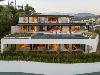 Chalet en La Quinta. Villa de lujo con vistas al mar. 8 dormitorios y 9 baños. la qui