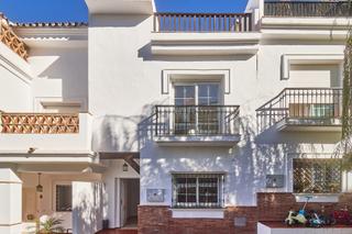 Semi detached house in Buenavista-Lauro Golf. Adosado de 3 dormitorios y 3 baños con vistas al golf. alhaurín