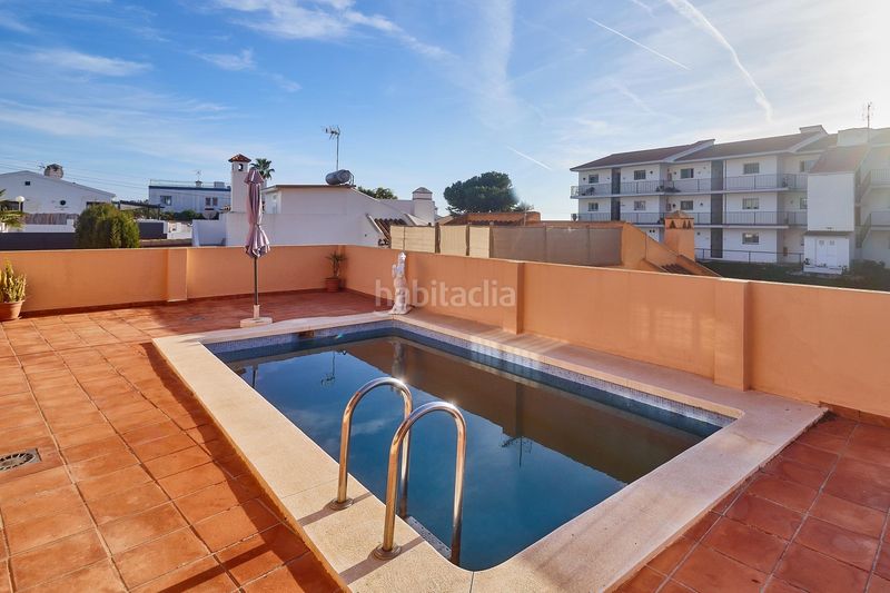 Foto 3945d2e2-bd8f-4f01-920d-31c794e6a27d. Casa amb aparcament piscina a El Faro de Calaburra - Chaparral Mijas