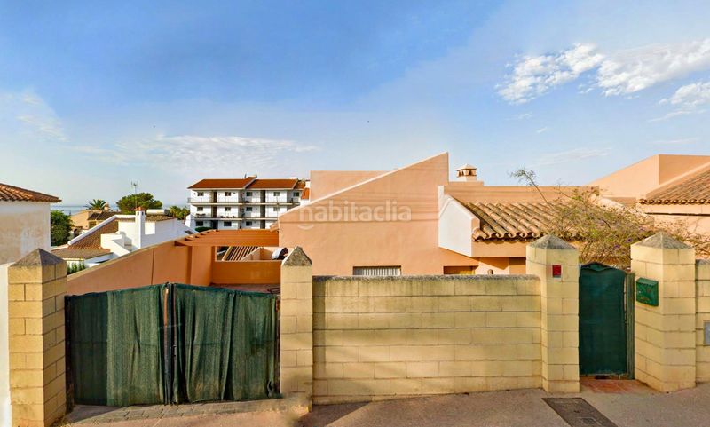 Foto 39a318a2-53ca-4481-8398-91459e7301ba. Casa amb aparcament piscina a El Faro de Calaburra - Chaparral Mijas