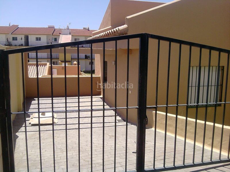 Foto 57ec7437-b5c7-4c18-8fd0-463304579335. Casa amb aparcament piscina a El Faro de Calaburra - Chaparral Mijas